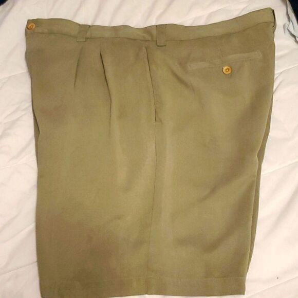 Tommy Bahamas mens silk shorts, size 38 - Picture 4 of 5